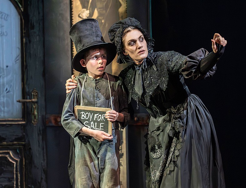 Oplev magien i Oliver! musicalen i London – Book billetter nu!