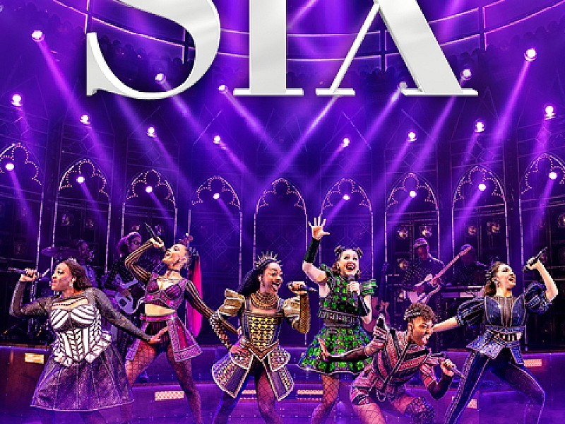 SIX Musicalen på Londons Vaudeville Teater