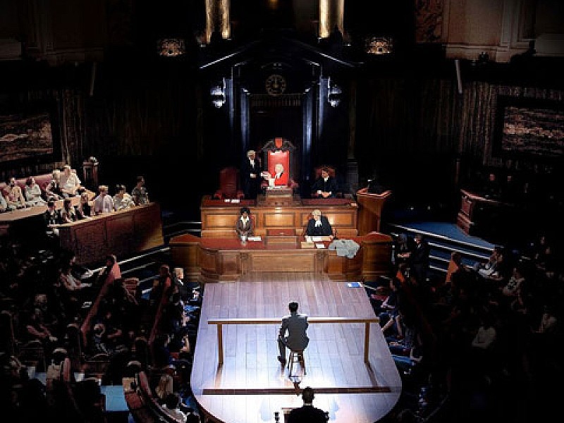Witness for the Prosecution / Anklagerens vidne i London