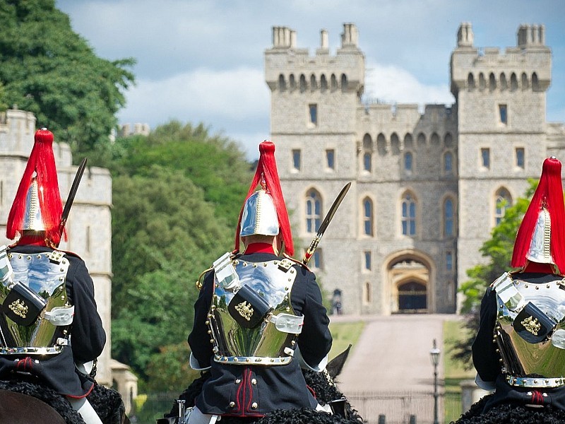 Royal Windsor Private tour with Driver-Guide