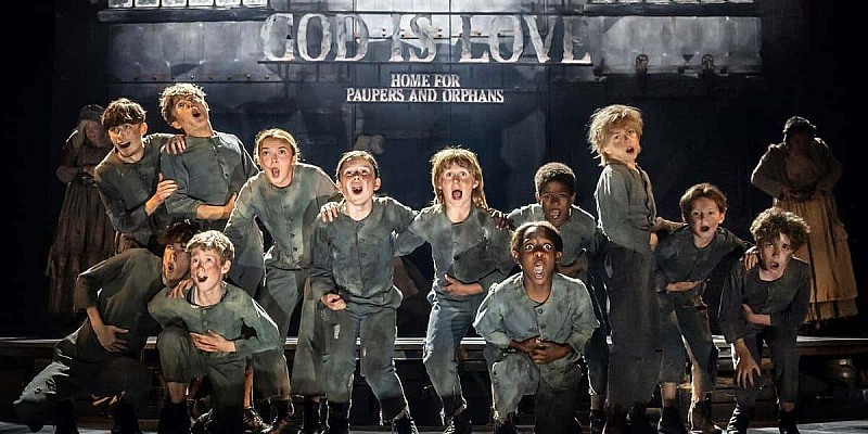 Oplev magien i Oliver! musicalen i London – Book billetter nu!